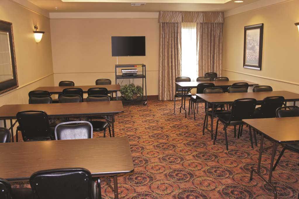 Hotel La Quinta by Wyndham Fredericksburg Einrichtungen foto