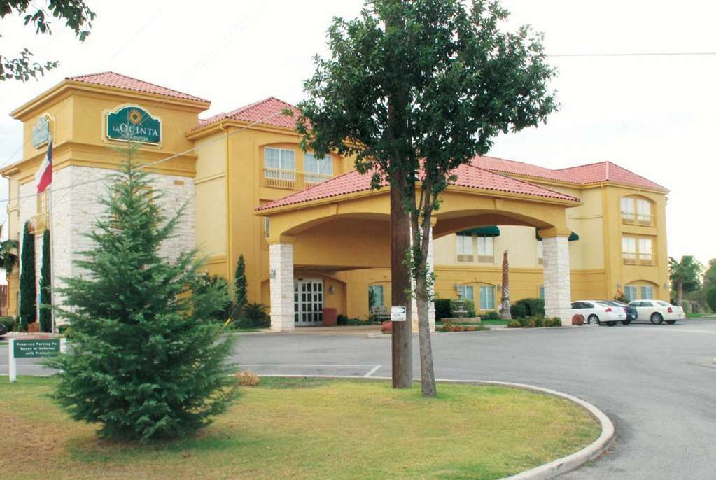 Hotel La Quinta by Wyndham Fredericksburg Exterior foto